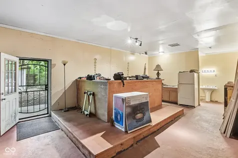 2215 W 60th Street Indianapolis IN 46228
