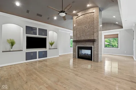 91 Oak Hill Drive Brownsburg IN 46112