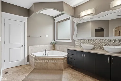 91 Oak Hill Drive Brownsburg IN 46112