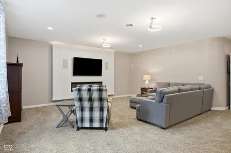 91 Oak Hill Drive Brownsburg IN 46112