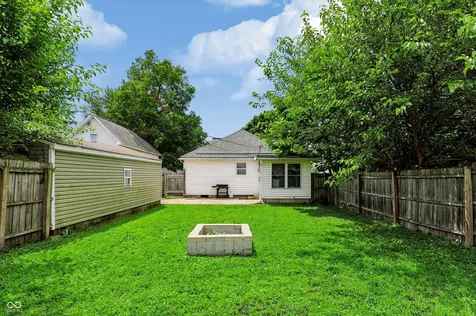 329 N Jameson Street Lebanon IN 46052