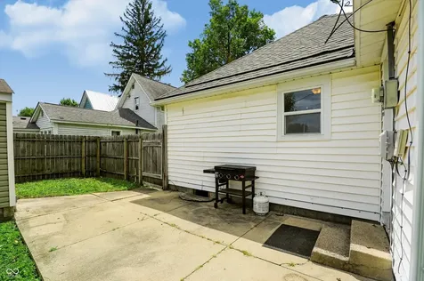 329 N Jameson Street Lebanon IN 46052