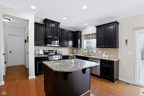 11947 Mannings Pass Zionsville IN 46077