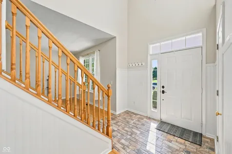 1874 Wayfield Drive Avon IN 46123