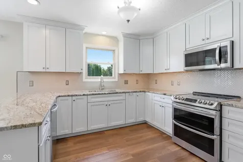 1167 Runningbrook Drive Avon IN 46123