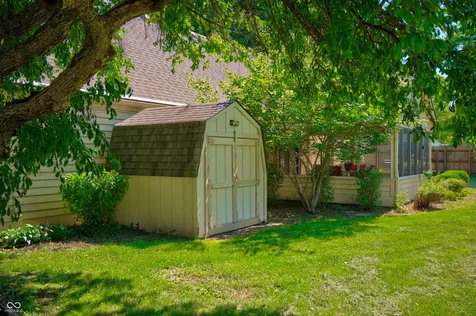633 Echo Circle Greenwood IN 46142