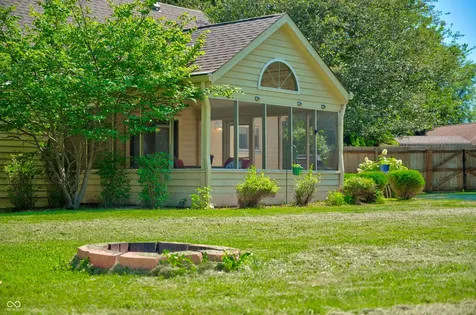 633 Echo Circle Greenwood IN 46142
