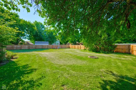 633 Echo Circle Greenwood IN 46142