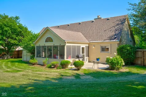 633 Echo Circle Greenwood IN 46142