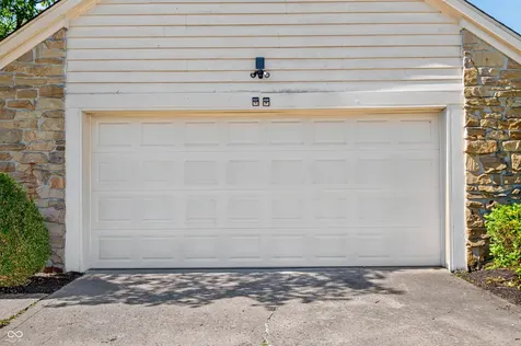 633 Echo Circle Greenwood IN 46142