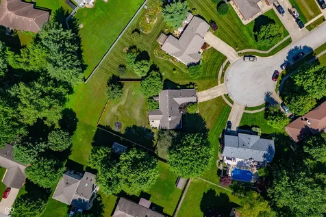 633 Echo Circle Greenwood IN 46142