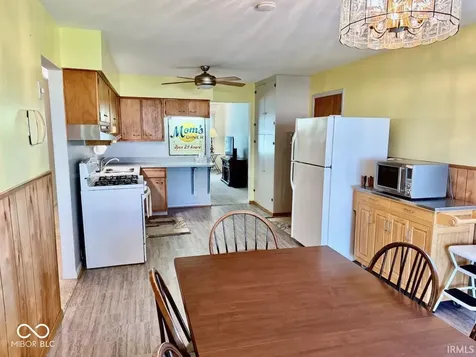 2501 N Hollywood Avenue Muncie IN 47304