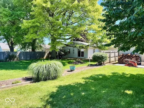 2501 N Hollywood Avenue Muncie IN 47304