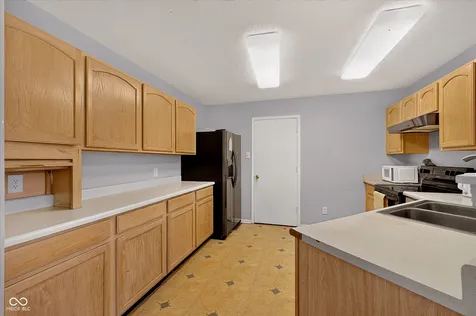8422 Weathervane Court Indianapolis IN 46239