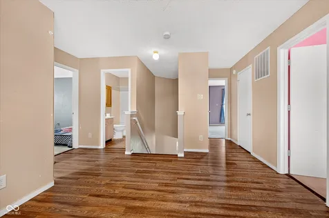 8422 Weathervane Court Indianapolis IN 46239
