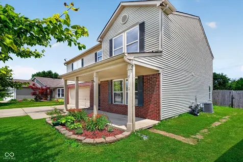 8422 Weathervane Court Indianapolis IN 46239