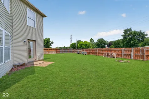 8422 Weathervane Court Indianapolis IN 46239