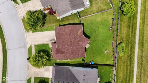 8422 Weathervane Court Indianapolis IN 46239