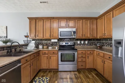 3824 Dusty Sands Whitestown IN 46075
