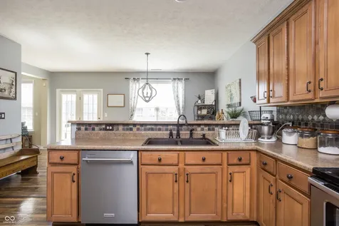 3824 Dusty Sands Whitestown IN 46075