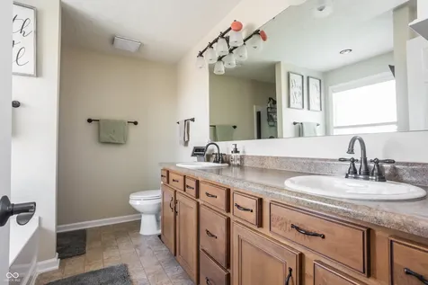 3824 Dusty Sands Whitestown IN 46075