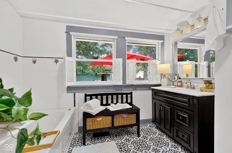11822 Center Street Indianapolis IN 46236