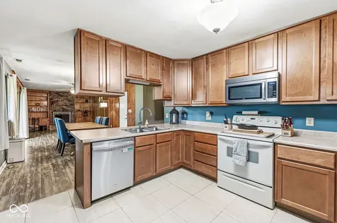 2525 Colony Court Carmel IN 46280