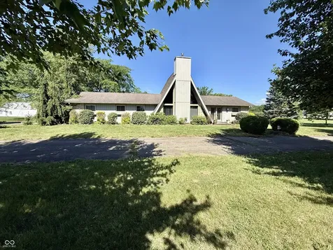 9261 S 825 W Edinburgh IN 46124