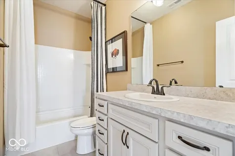 17302 Dallington Street Westfield IN 46074