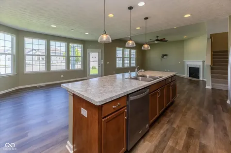 5208 Brighton Drive Whitestown IN 46075