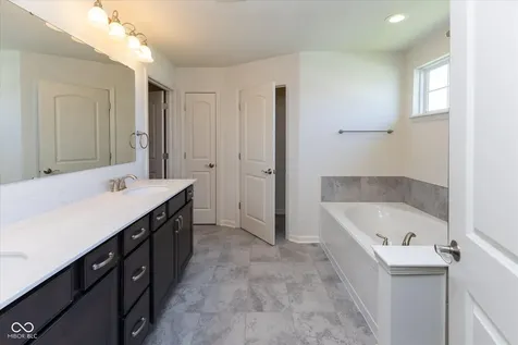 5208 Brighton Drive Whitestown IN 46075