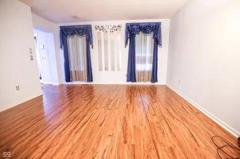 2224 Gradison Drive Indianapolis IN 46214