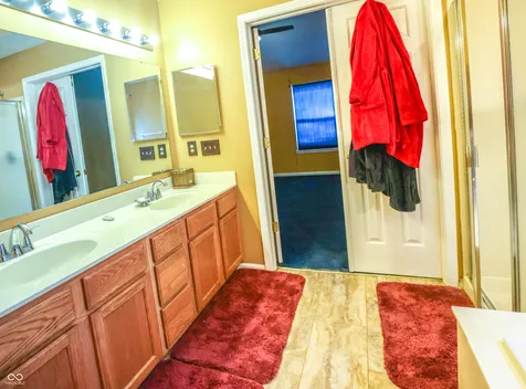 2224 Gradison Drive Indianapolis IN 46214