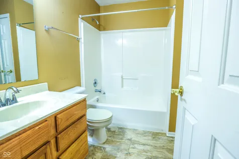 2224 Gradison Drive Indianapolis IN 46214