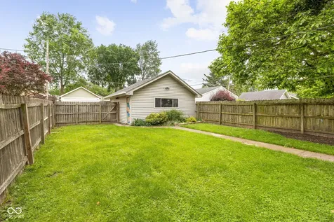 425 N Bosart Avenue Indianapolis IN 46201
