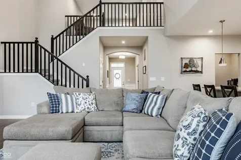 164 Oakhurst Way Westfield IN 46074