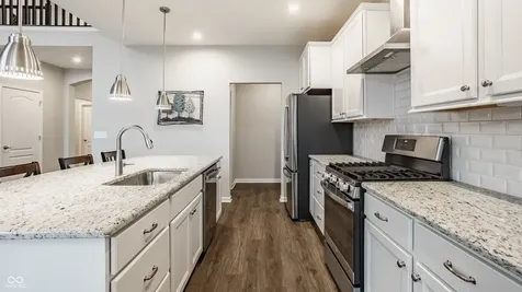 164 Oakhurst Way Westfield IN 46074