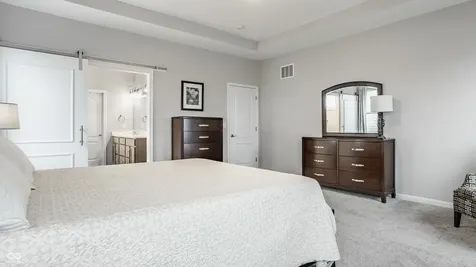 164 Oakhurst Way Westfield IN 46074