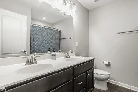 164 Oakhurst Way Westfield IN 46074