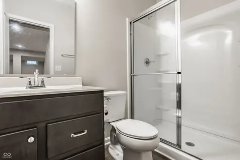 164 Oakhurst Way Westfield IN 46074