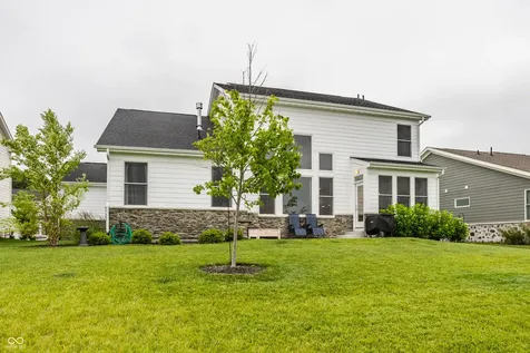 164 Oakhurst Way Westfield IN 46074