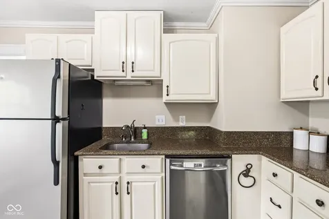 616 E 66th Street Indianapolis IN 46220