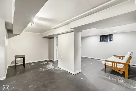 616 E 66th Street Indianapolis IN 46220