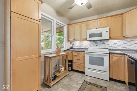 627 W Hemphill Drive Nineveh IN 46164