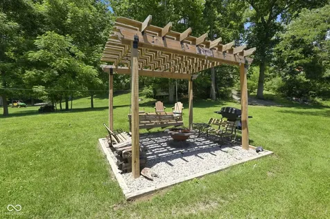 627 W Hemphill Drive Nineveh IN 46164
