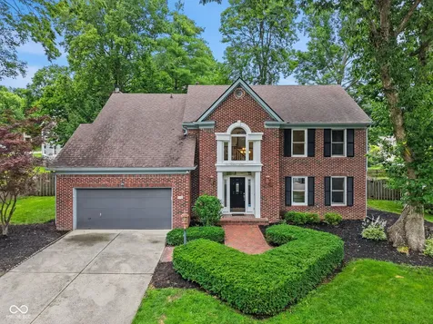 738 Howe Carmel IN 46032