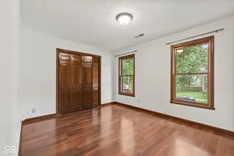 738 Howe Carmel IN 46032