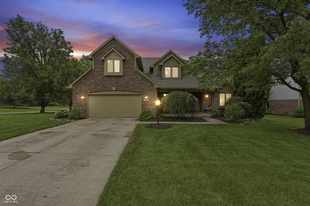 8749 N Port Circle Indianapolis IN 46236