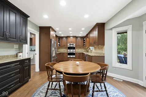 8749 N Port Circle Indianapolis IN 46236