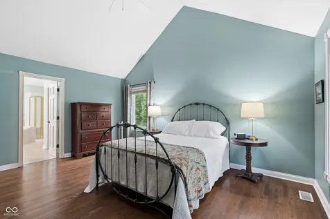 8749 N Port Circle Indianapolis IN 46236